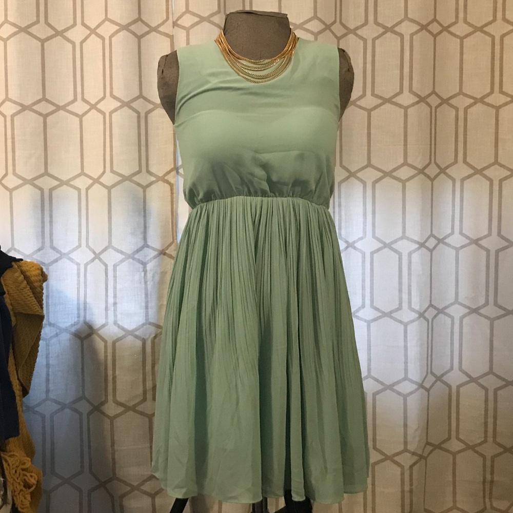 Mint sleeveless midi dress
